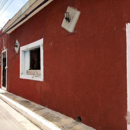 Cuartos Y Hostal Jaqueline Кампече Екстериор снимка