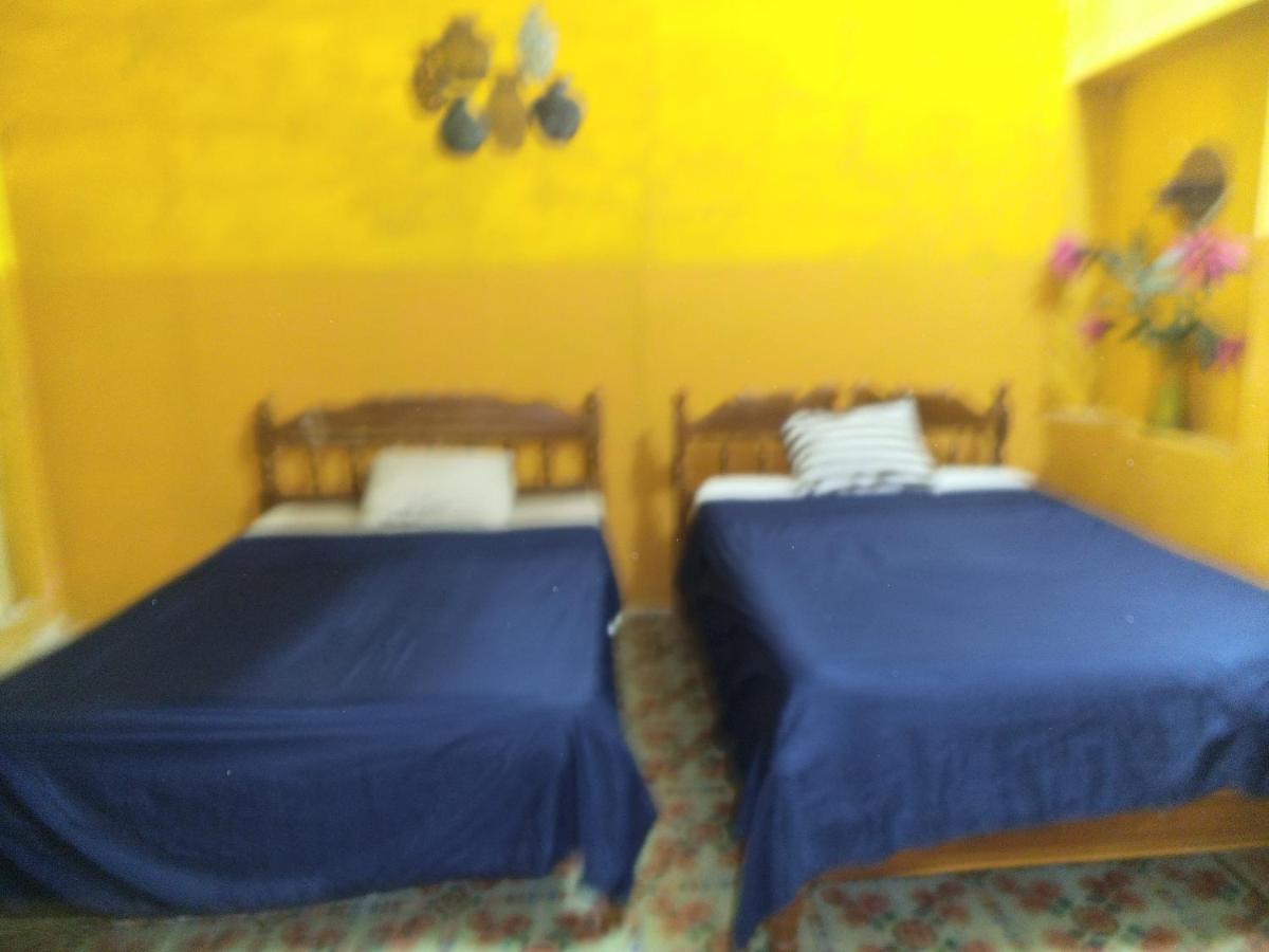 Cuartos Y Hostal Jaqueline Кампече Екстериор снимка