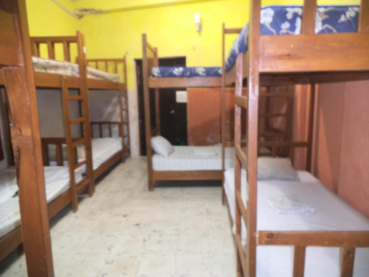 Cuartos Y Hostal Jaqueline Кампече Екстериор снимка
